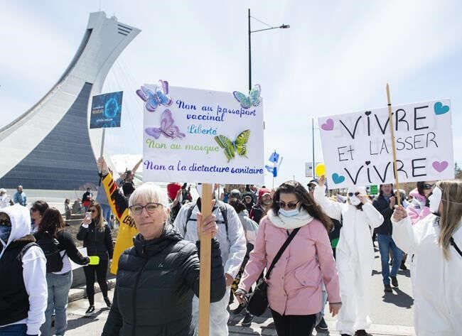 Thousands protest COVID-19 measures as Quebec reports 1,101 cases, seven deaths